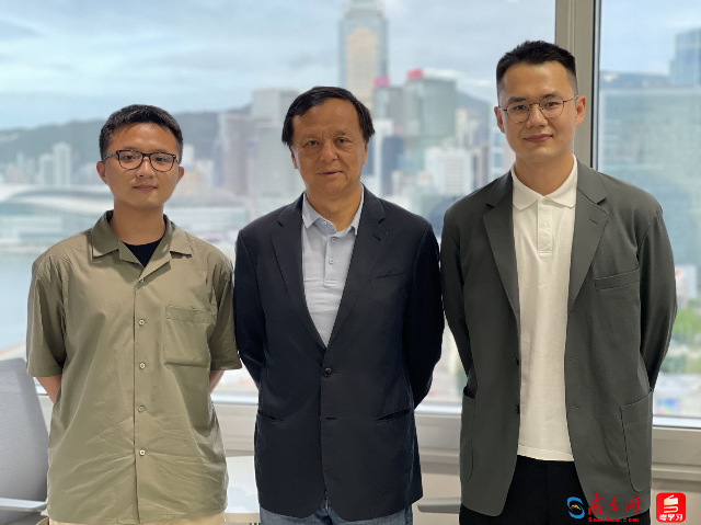 李小加與南方報業(yè)記者