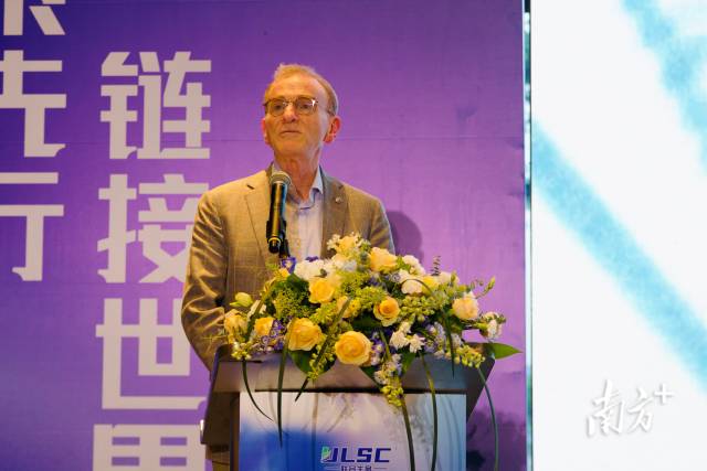 2013年諾貝爾生理學(xué)與醫(yī)學(xué)獎(jiǎng)得主、聯(lián)合生命&Randy實(shí)驗(yàn)室聯(lián)合創(chuàng)始人蘭迪·謝克曼。