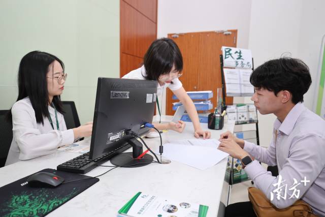 首批已有4名澳門醫療人員成功申請跨境執業。&nbsp;
