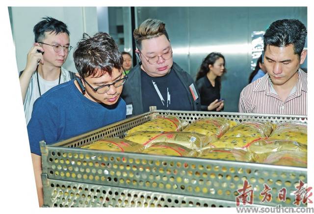港商參觀走訪博羅農企加工車間，調研企業(yè)加工生產工藝。受訪者供圖