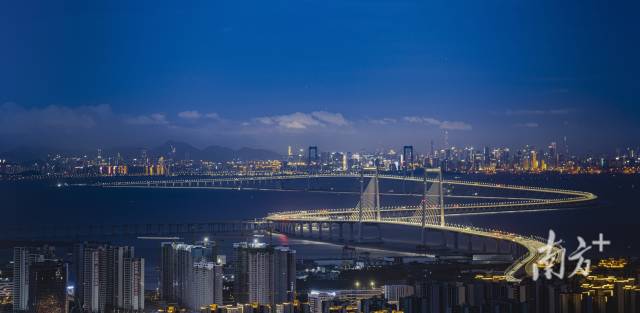 深中通道全景。