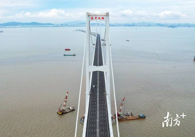 深中通道將深圳與珠海北部之間的車程由2小時縮短至40分鐘。&nbsp;