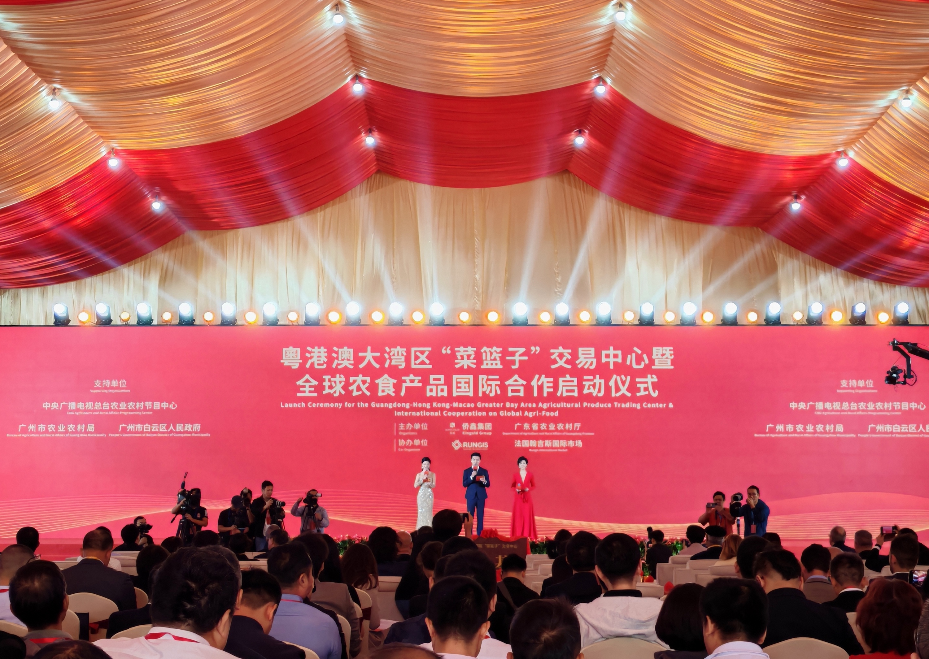 儀式現(xiàn)場(chǎng)。人民網(wǎng) 寧玉瑛攝