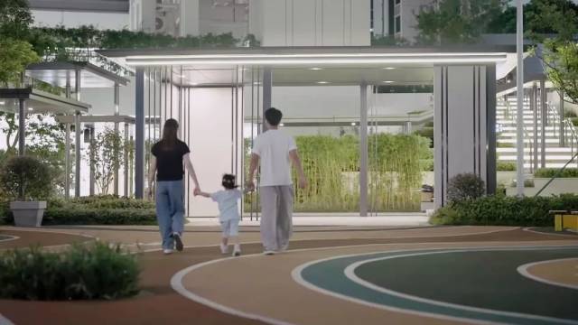 ▲一家人喜遷新居，迎接新學期