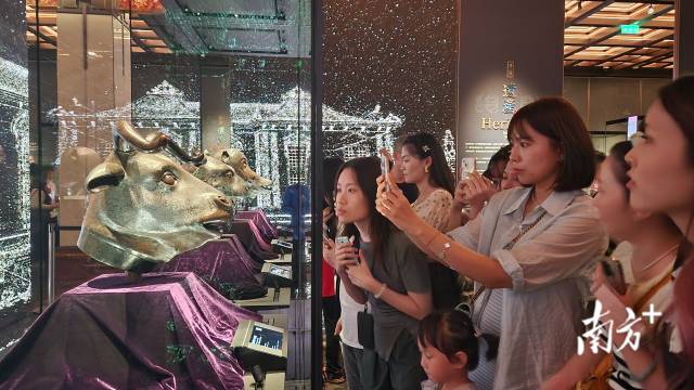 賀一誠:澳門已經不是以博彩業為主的城市了 賀一誠:澳門已經不是以博彩業為主的城市了