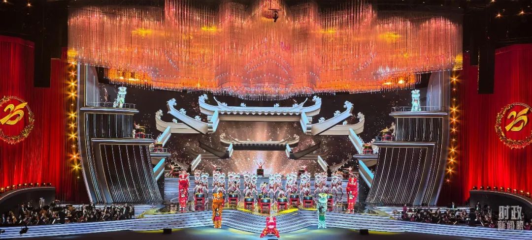 △慶祝澳門回歸祖國25周年文藝晚會現場燈光璀璨,歡樂喜慶。(總臺央視記者范學禹拍攝) △慶祝澳門回歸祖國25周年文藝晚會現場燈光璀璨,歡樂喜慶。(總臺央視記者范學禹拍攝)