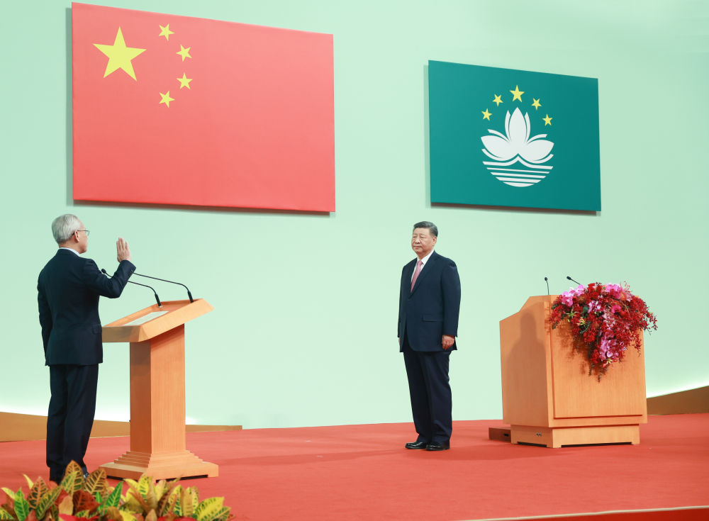 習近平主席監誓 岑浩輝宣誓就任澳門特別行政區行政長官