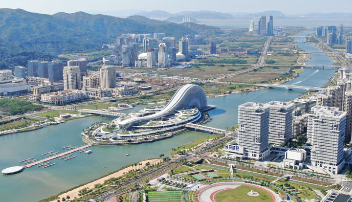 這是2024年11月26日拍攝的橫琴天沐琴臺（無人機照片）。新華社記者 鄧華 攝