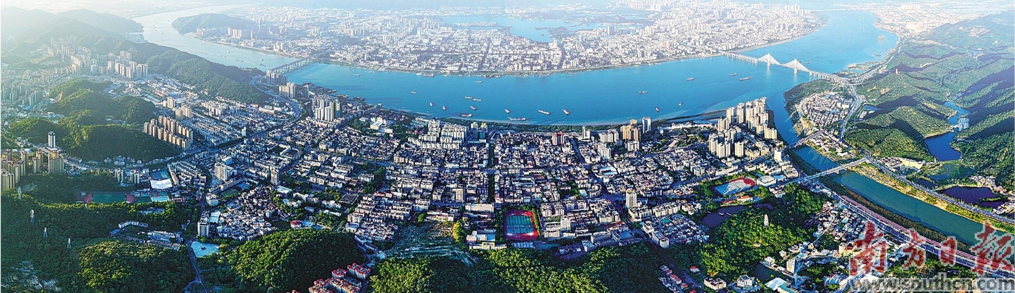  2025年，肇慶力爭(zhēng)突破GDP3000億元目標(biāo)，向更高質(zhì)量的千億進(jìn)階之路奮進(jìn)。梁亮 攝