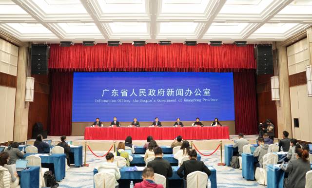 《廣東省推進粵港澳大灣區規則銜接機制對接典型案例(第三批)》新聞發布會舉行。 《廣東省推進粵港澳大灣區規則銜接機制對接典型案例(第三批)》新聞發布會舉行。