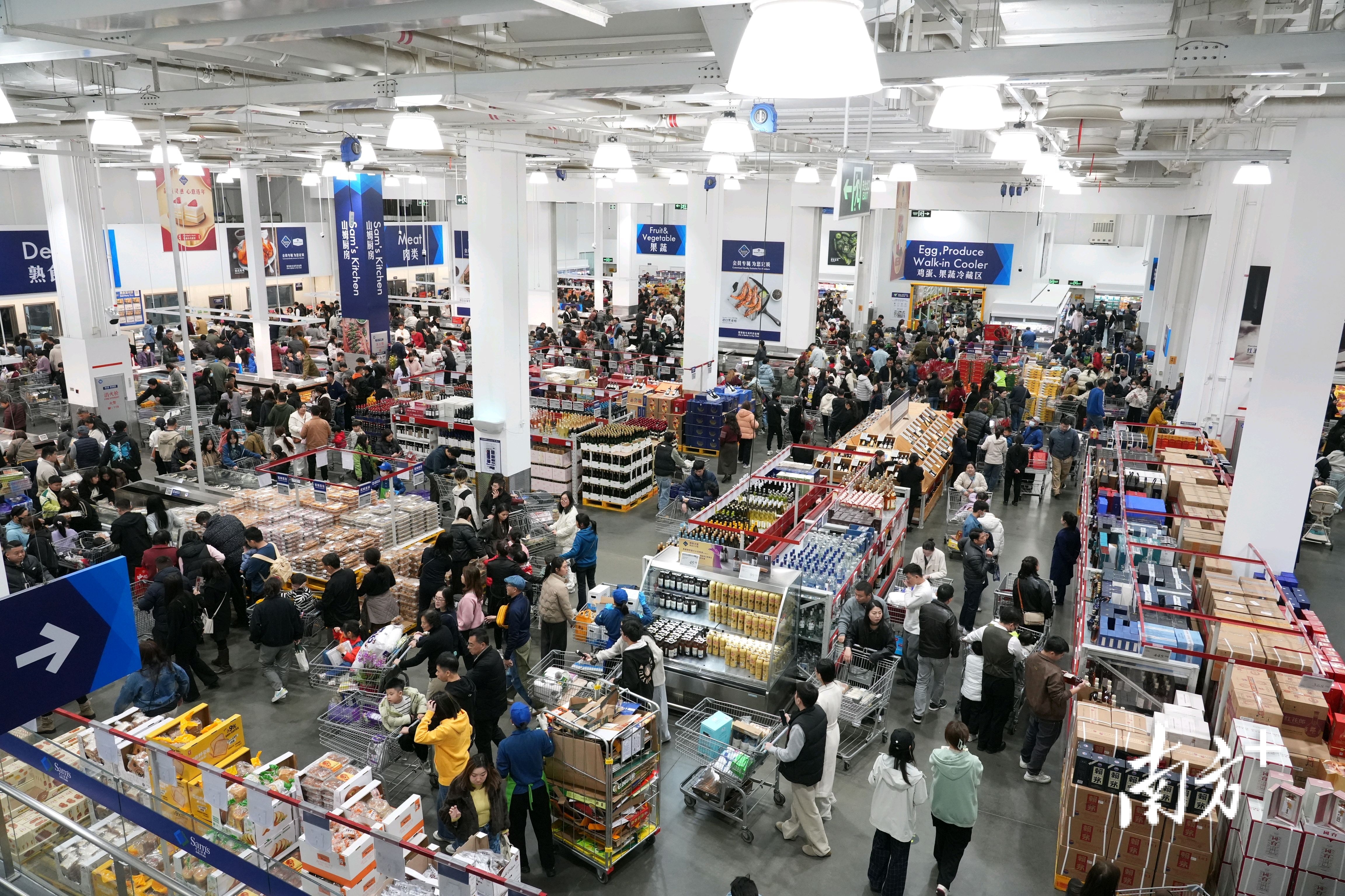 山姆會員商店不僅有珠海本地及周邊城市如中山、江門的消費者，還有來自澳門、香港的顧客。