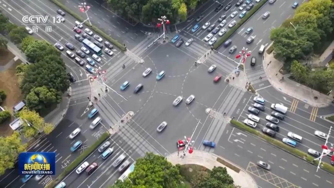 新聞聯播:融合發展 粵港澳大灣區向國際一流灣區加速邁進 新聞聯播:融合發展 粵港澳大灣區向國際一流灣區加速邁進