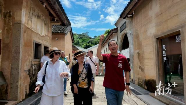 瓦赫坦戈夫劇院到訪長(zhǎng)守戲劇谷，與張國立等本土藝術(shù)家交流。