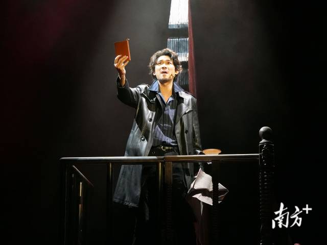 音樂劇《小說》吸引上海原劇粉“打飛的”赴穗觀演。