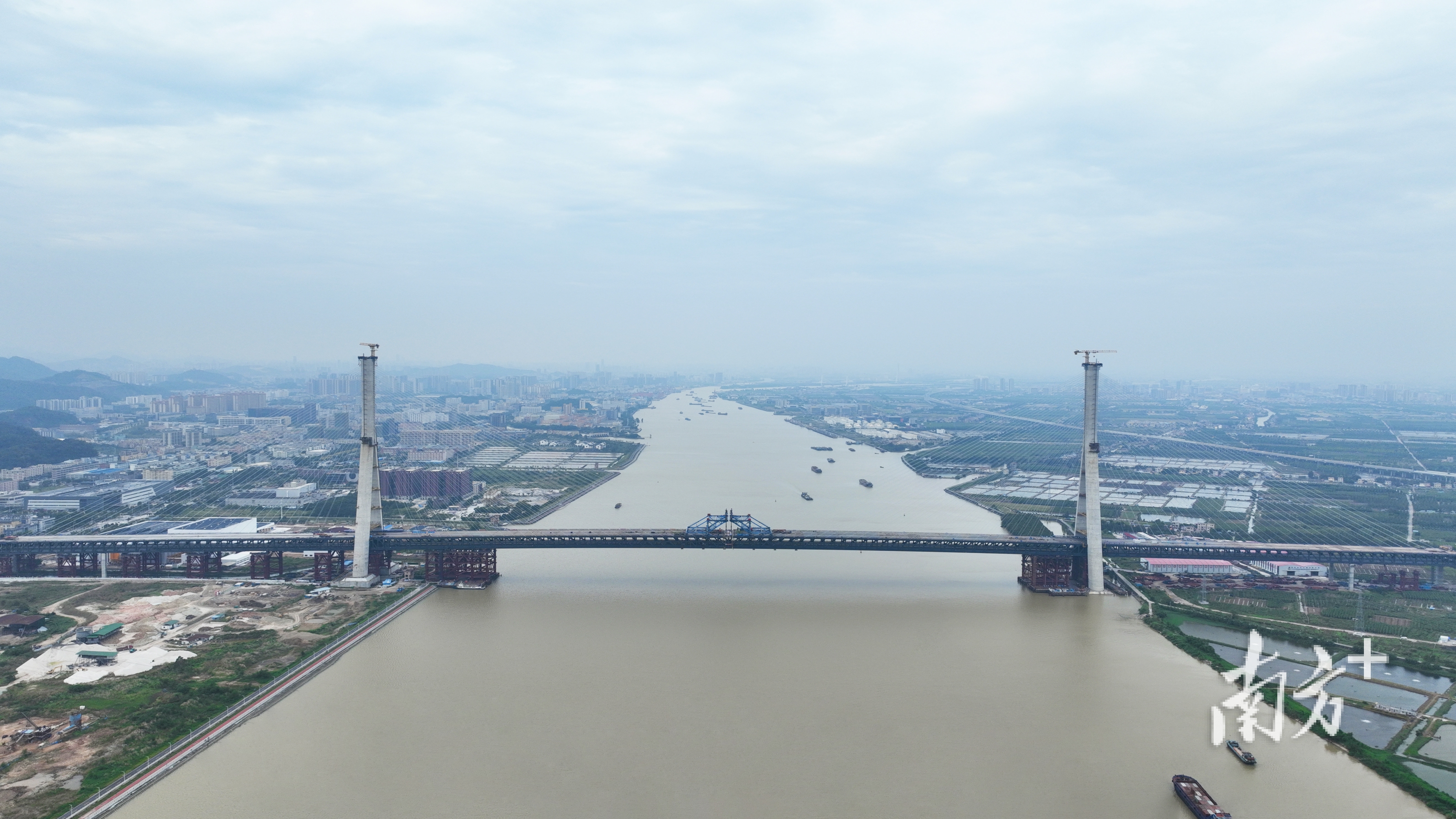 香山大橋10月31日合龍