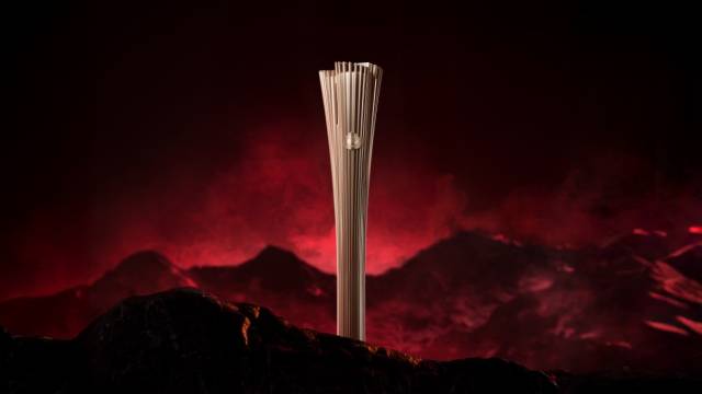 “綻放”火炬造型 “綻放”火炬造型