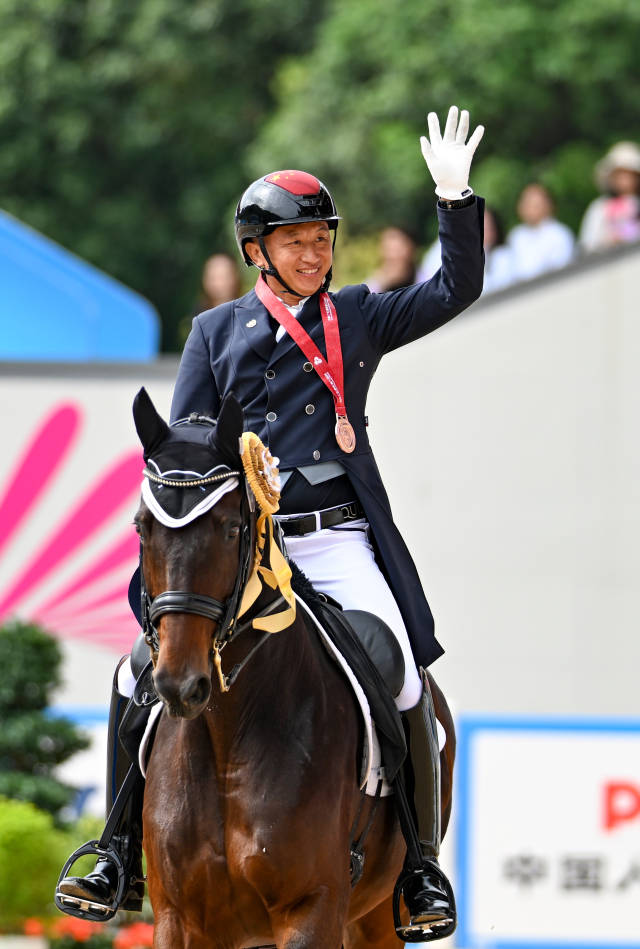肇慶馬術運動員顧兵。來源：十五運會信息發(fā)布平臺