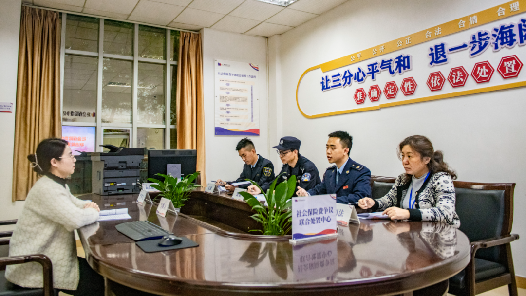 綜治中心在“家門口”解決群眾煩心事。