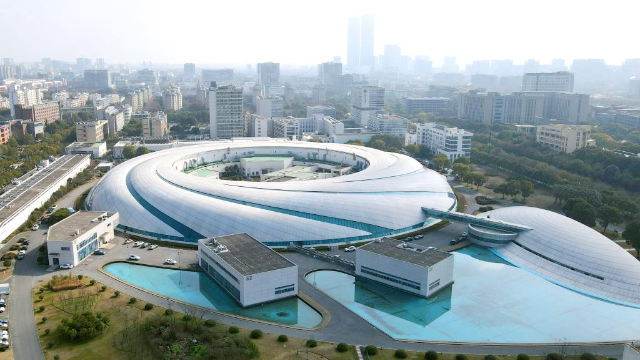 2024年2月27日拍攝的位于上海張江科學城的“上海光源”（無人機照片）。新華社記者 方喆 攝