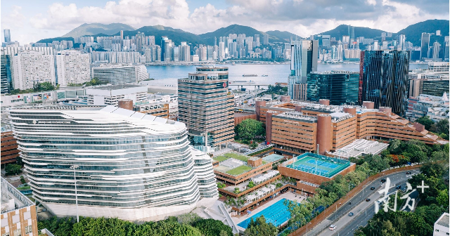 香港理工大學。
