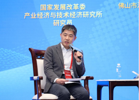 洪群聯在主題沙龍發言。主辦方供圖
