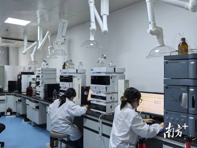 目前，9家B證企業(yè)中有5家在合作區(qū)建設(shè)實(shí)驗(yàn)室。資料圖